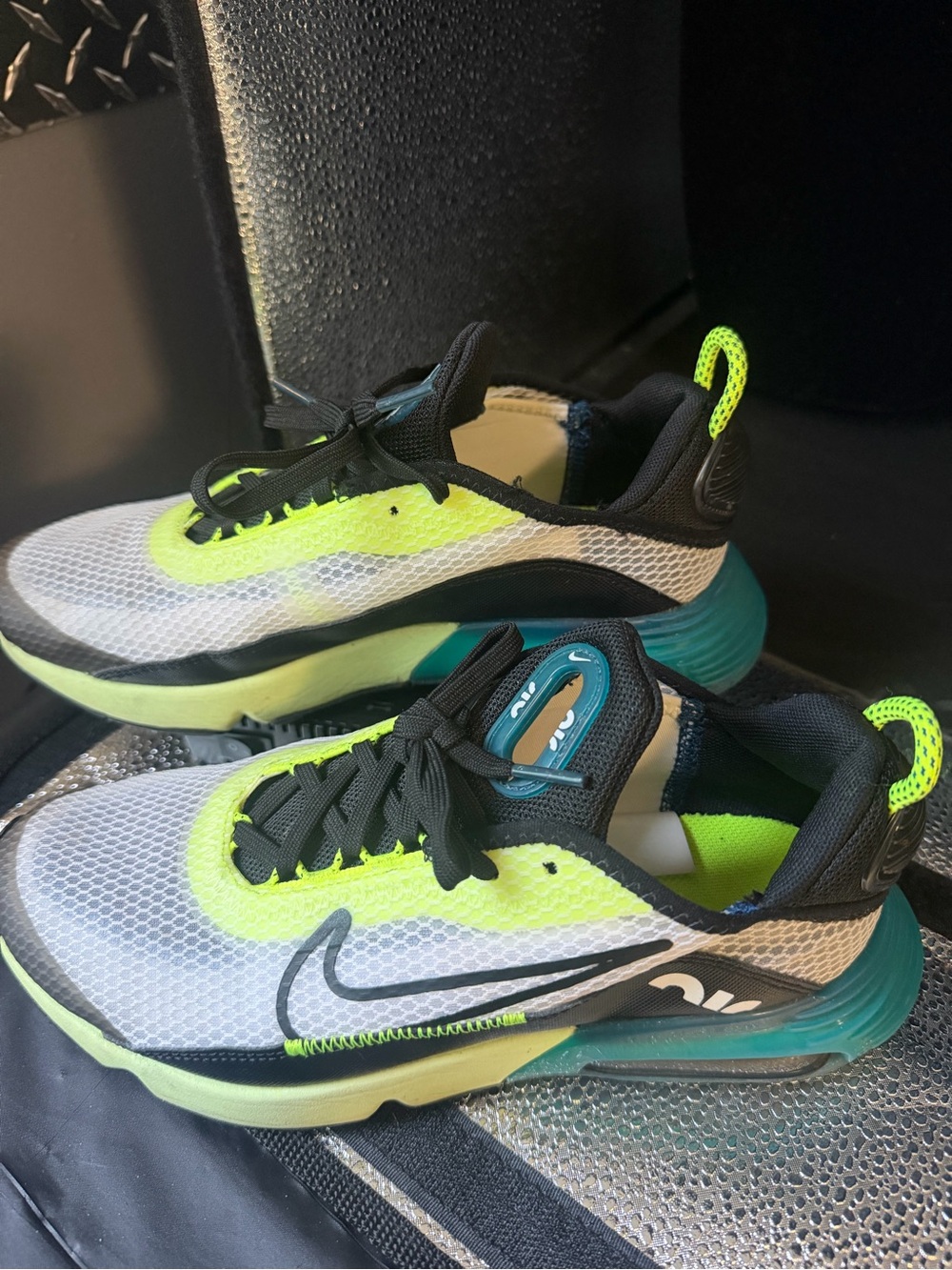 Nike Air Max 2090 GS Volt Youth Sneakers Shoes Size 5Y